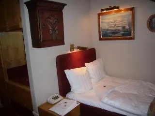 Emin Hotel 3*
